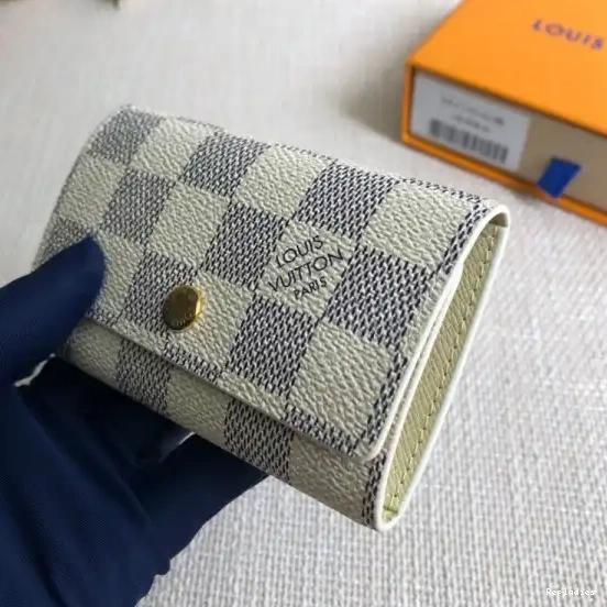 Cheap 6 KEY LOUIS VUITTON HOLDER 0607